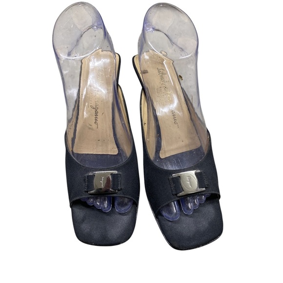 Salvatore Ferragamo Black Chunky Heels with Modern Squared Toe - Picture 3 of 7